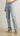 Jeans Femininos Desgastados com Lavagem Clara - Design Moderno e Conforto Premium